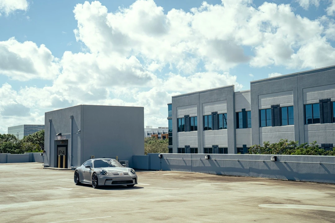 2022 Porsche 992 GT3 - Image 12 of 21