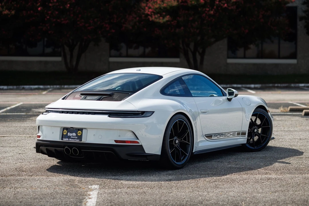 2022 Porsche 992 GT3 - Image 14 of 21