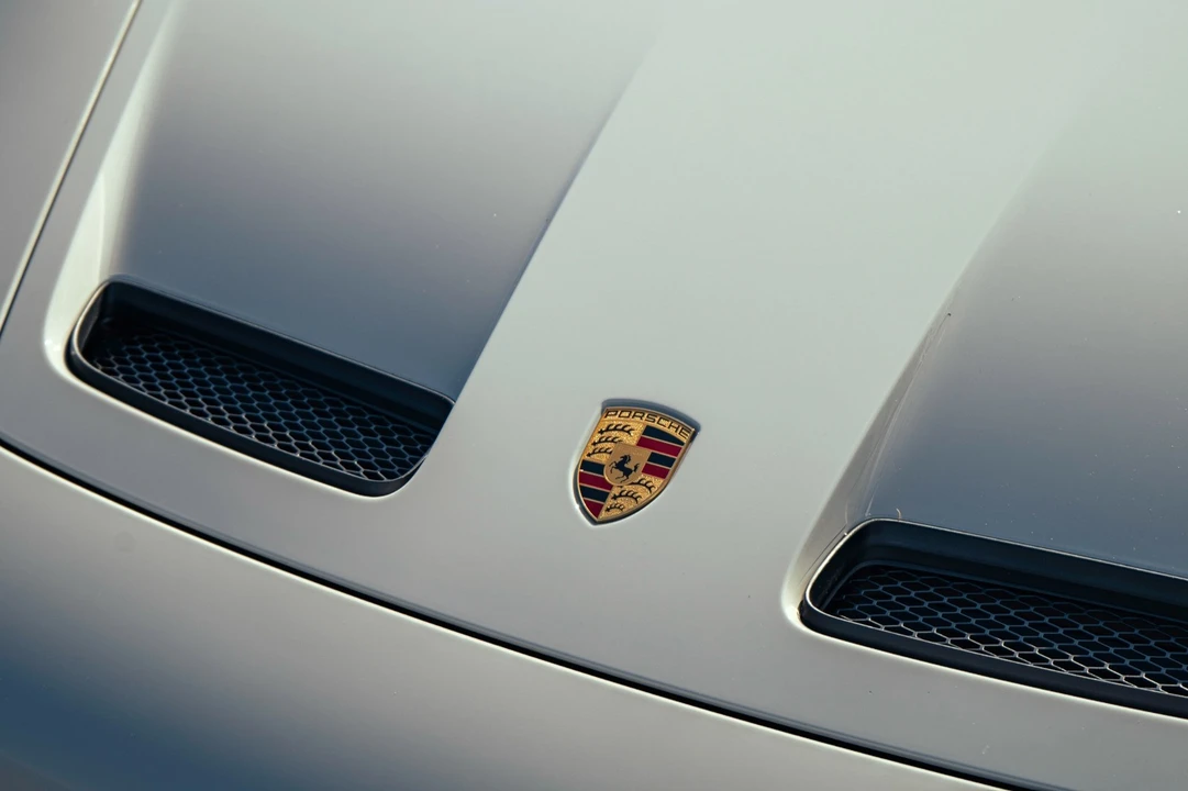 2022 Porsche 992 GT3 - Image 18 of 21