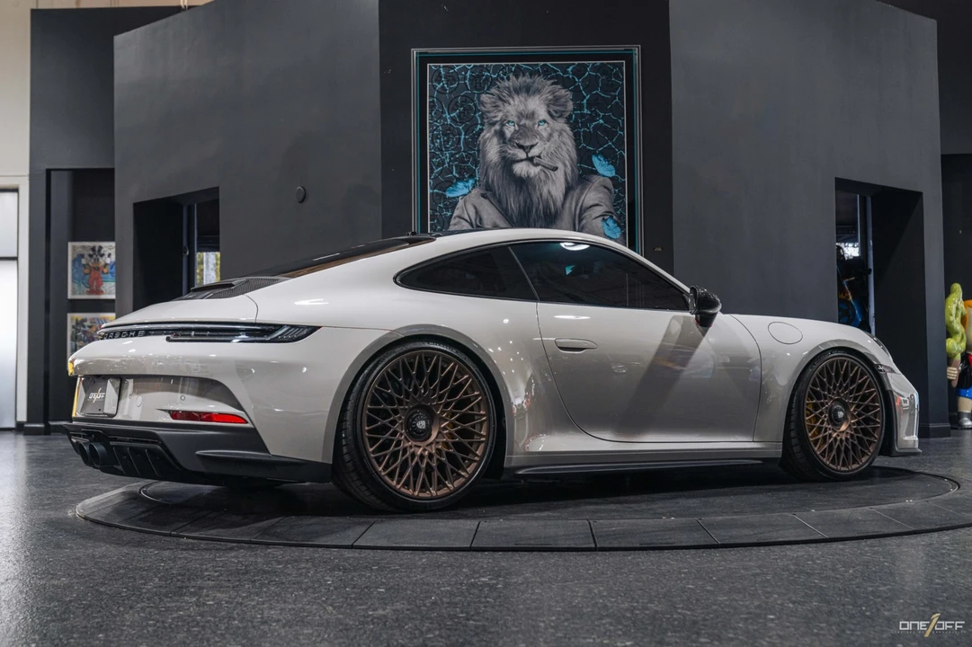 2022 Porsche 992 GT3 - Image 7 of 21