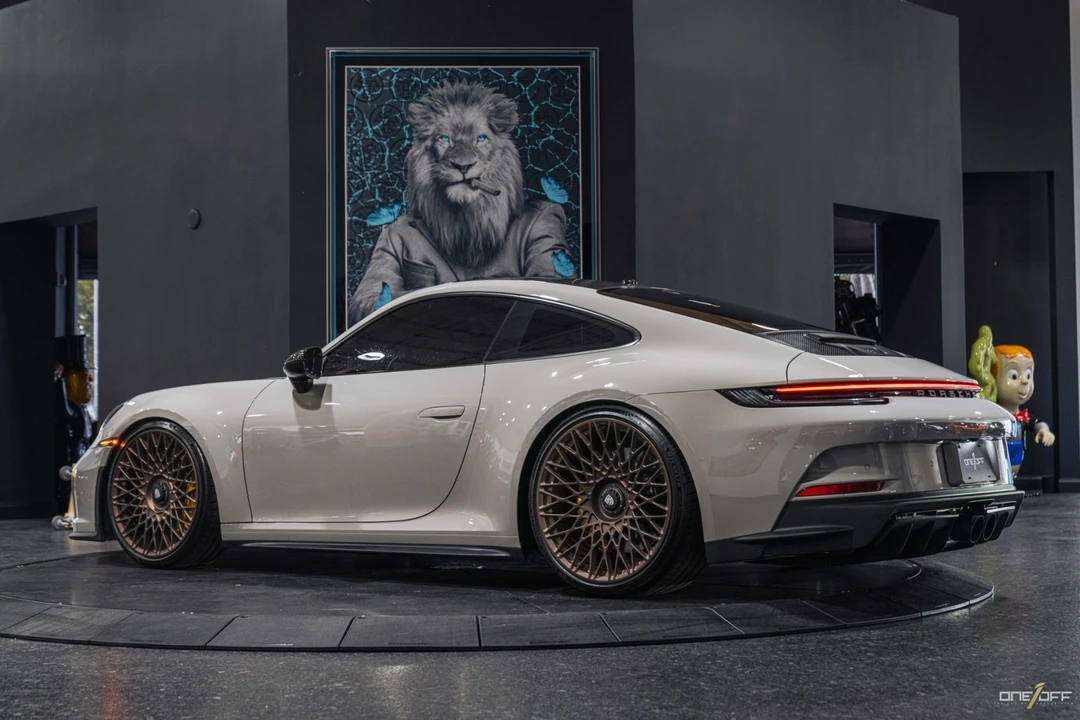 2022 Porsche 992 GT3 - Image 11 of 21