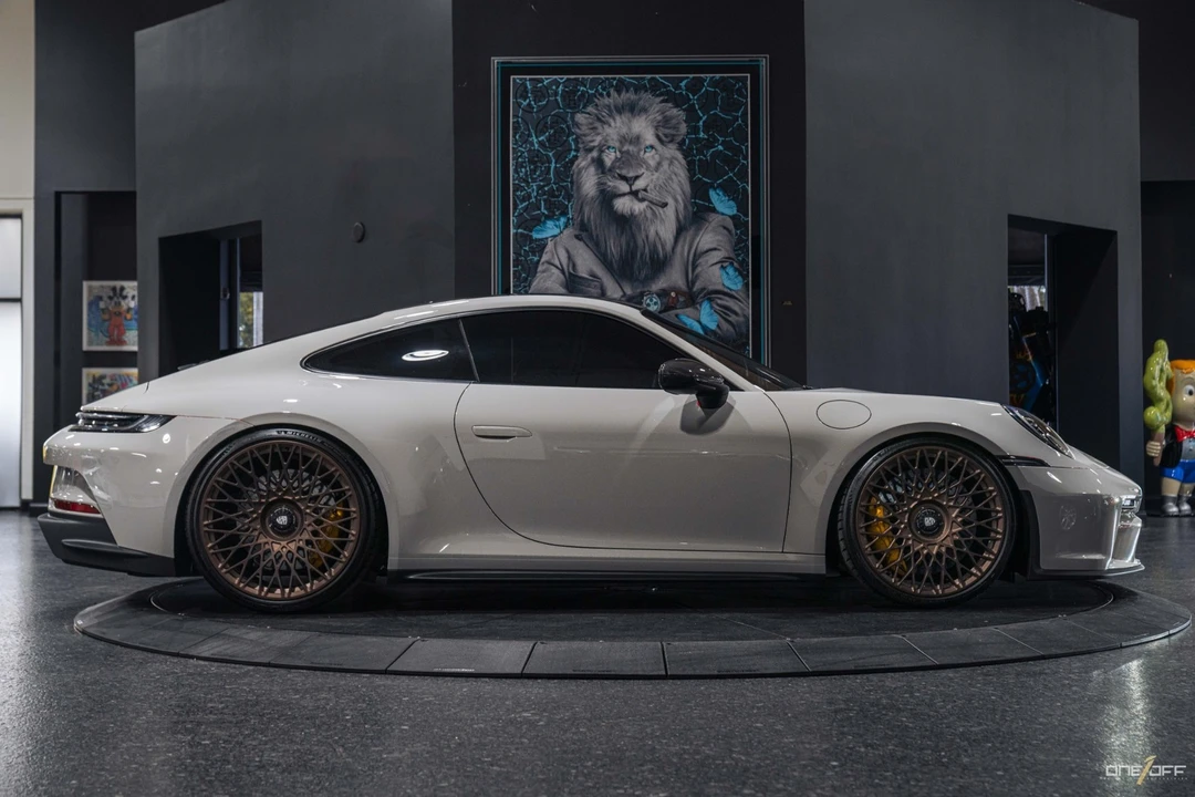 2022 Porsche 992 GT3 - Image 4 of 21