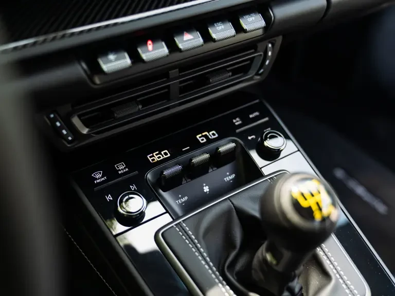 2022 Porsche 992 GT3 - Image 21 of 31