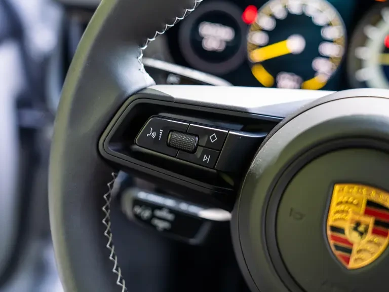 2022 Porsche 992 GT3 - Image 23 of 31