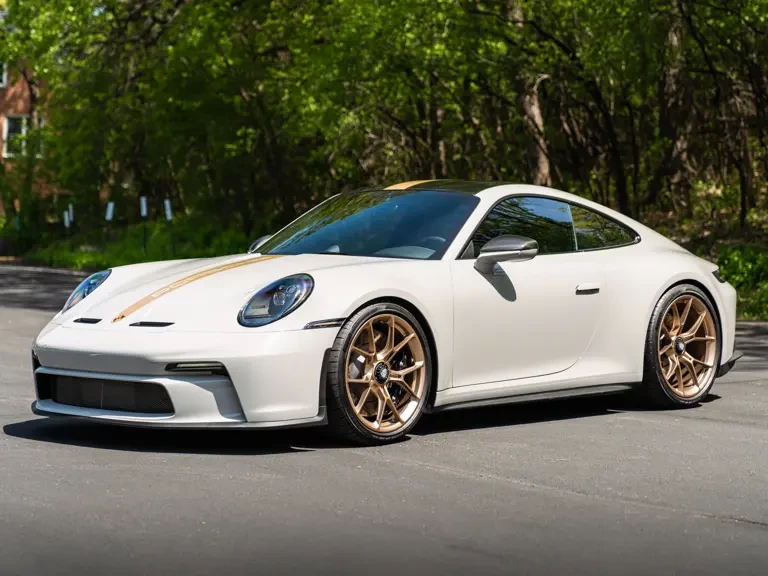 2022 Porsche 992 GT3 - Image 2 of 31