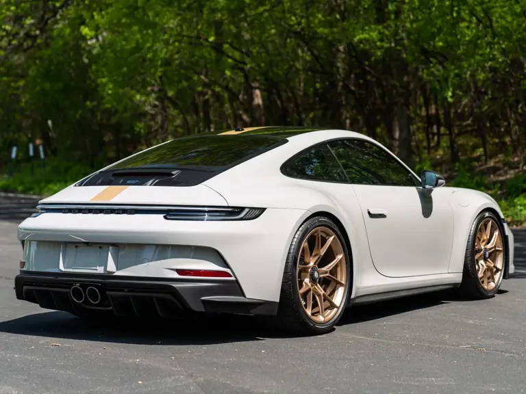 2022 Porsche 992 GT3 - Image 3 of 31