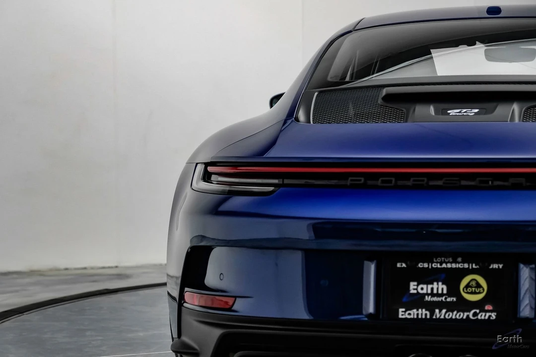2022 Porsche 992 GT3 - Image 17 of 21