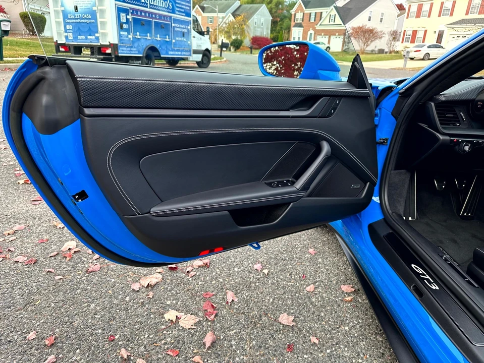 2022 Porsche 992 GT3 - Image 11 of 29
