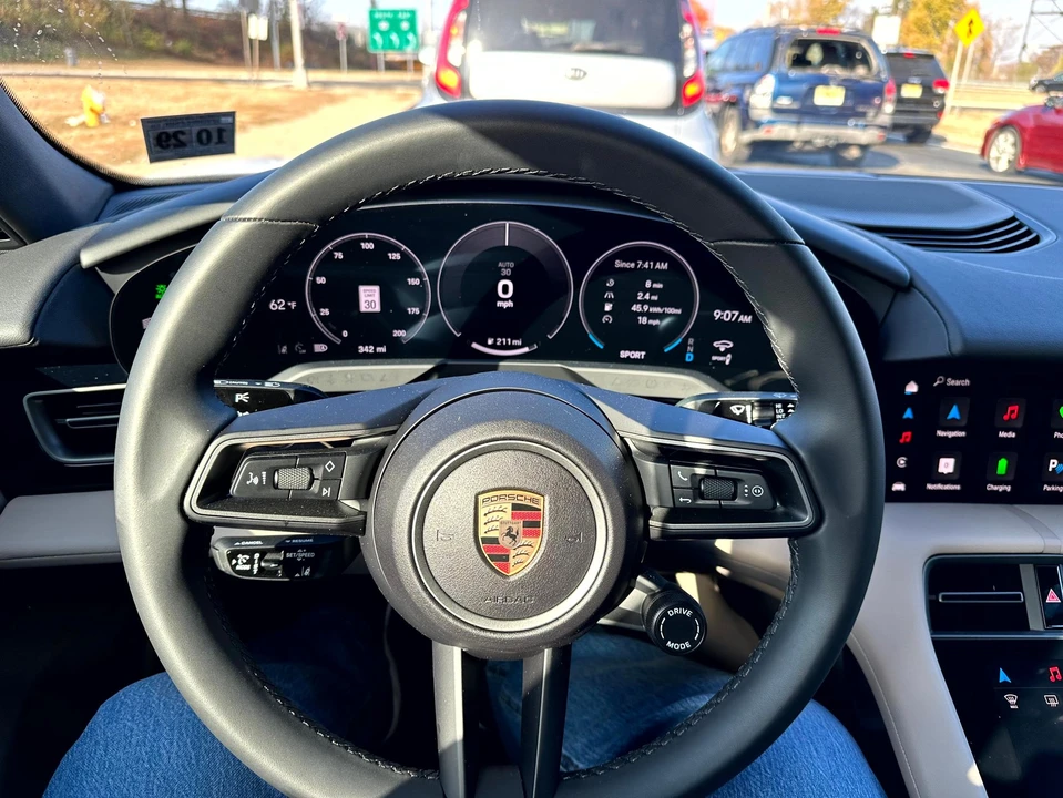 2022 Porsche 992 GT3 - Image 14 of 29