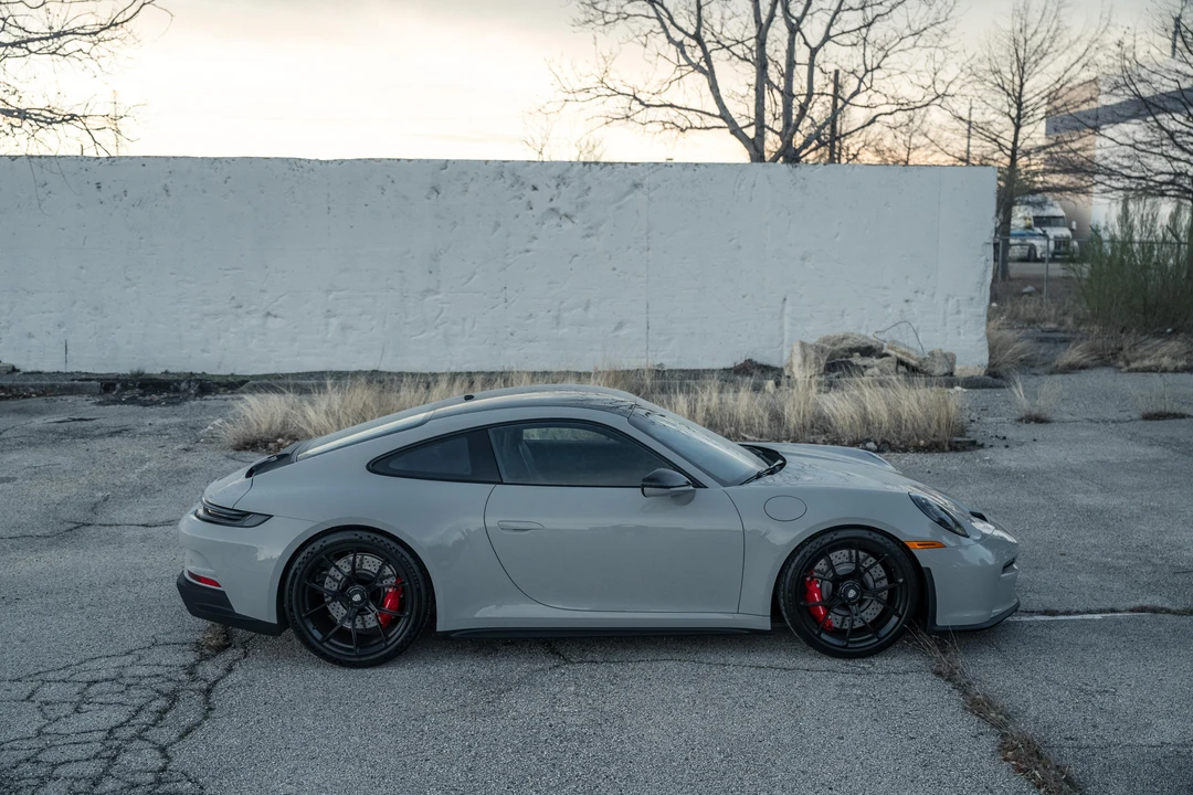 2022 Porsche 992 GT3 - Image 25 of 31