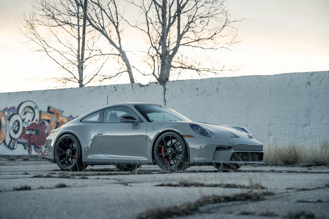 2022 Porsche 992 GT3 - Image 27 of 31