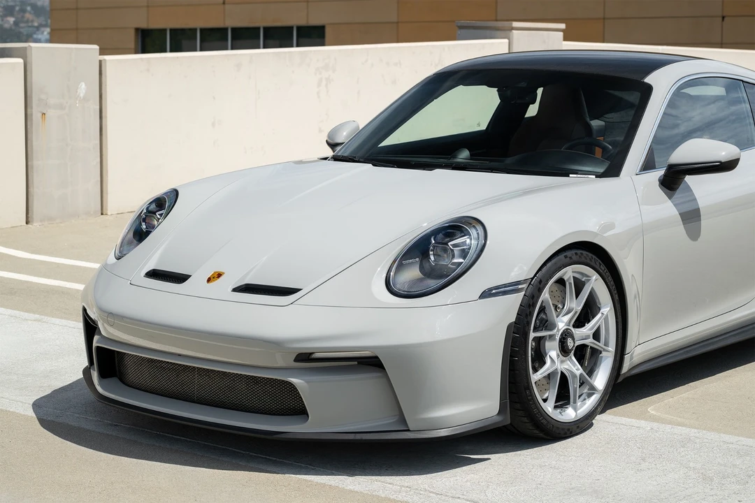 2022 Porsche 992 GT3 Touring - Image 14 of 31
