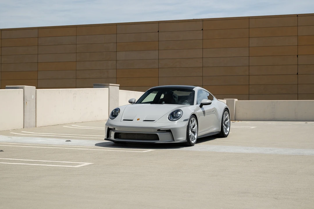 2022 Porsche 992 GT3 Touring - Image 17 of 31