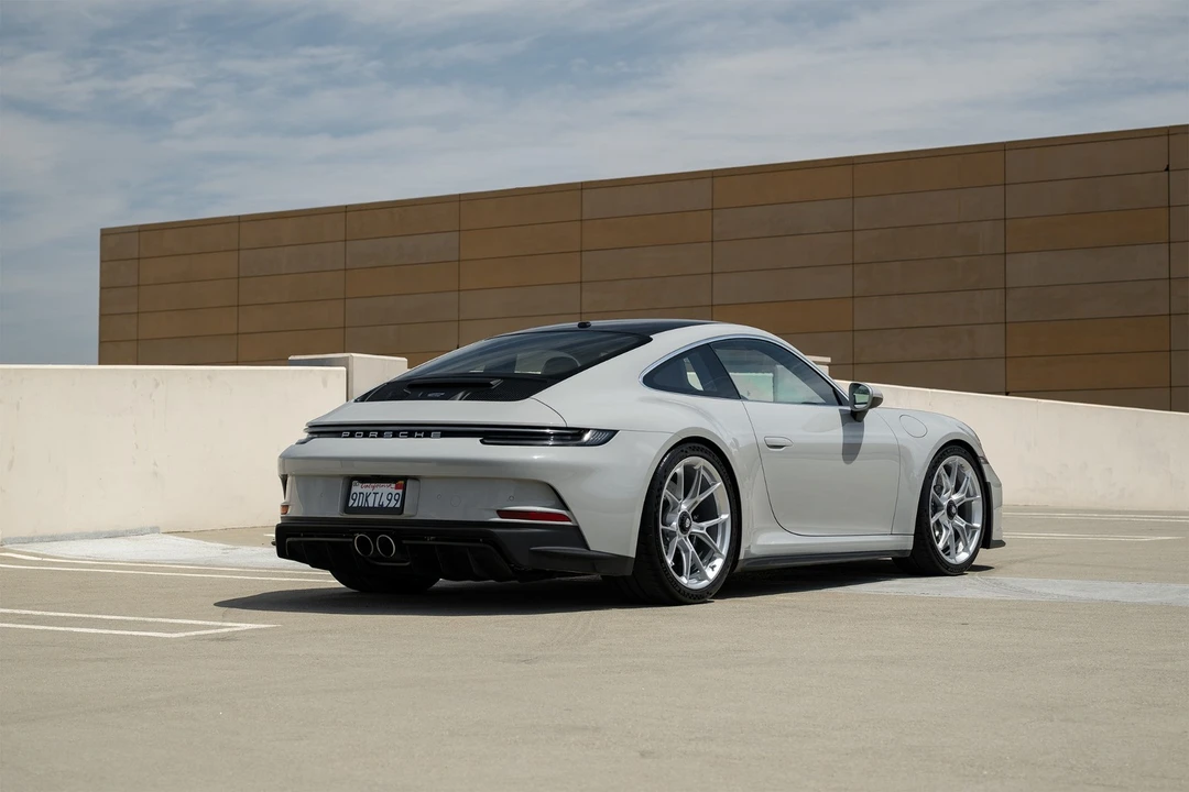 2022 Porsche 992 GT3 Touring - Image 11 of 31