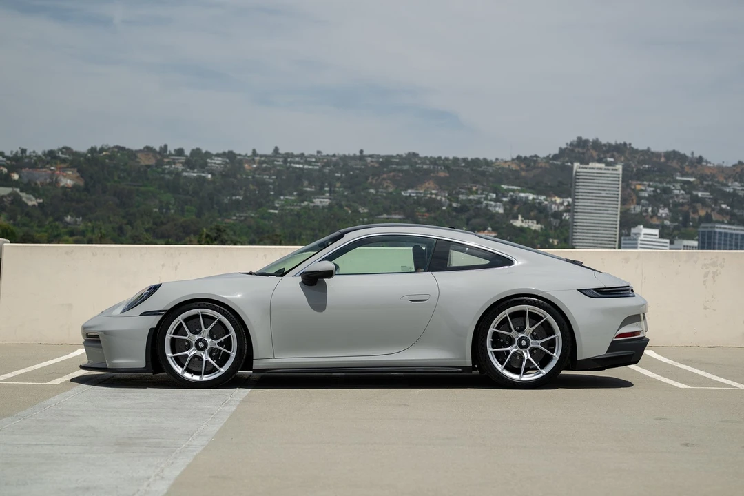 2022 Porsche 992 GT3 Touring - Image 6 of 31