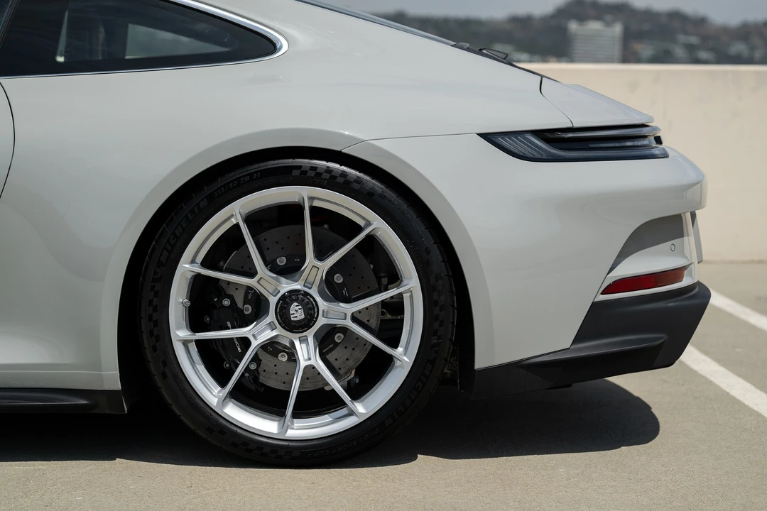 2022 Porsche 992 GT3 Touring - Image 22 of 31