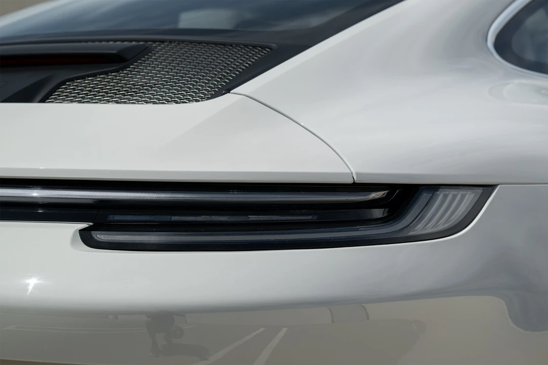 2022 Porsche 992 GT3 Touring - Image 29 of 31