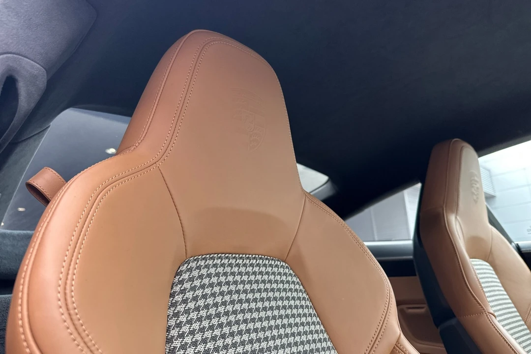 2022 Porsche 992 GT3 - Image 18 of 21