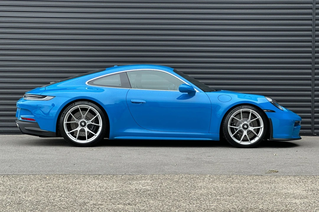 2022 Porsche 992 GT3 - Image 9 of 21
