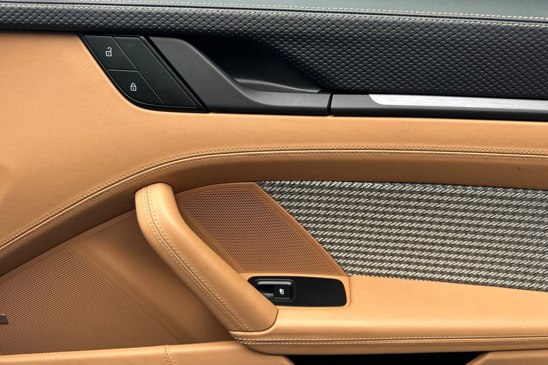 2022 Porsche 992 GT3 - Image 19 of 21