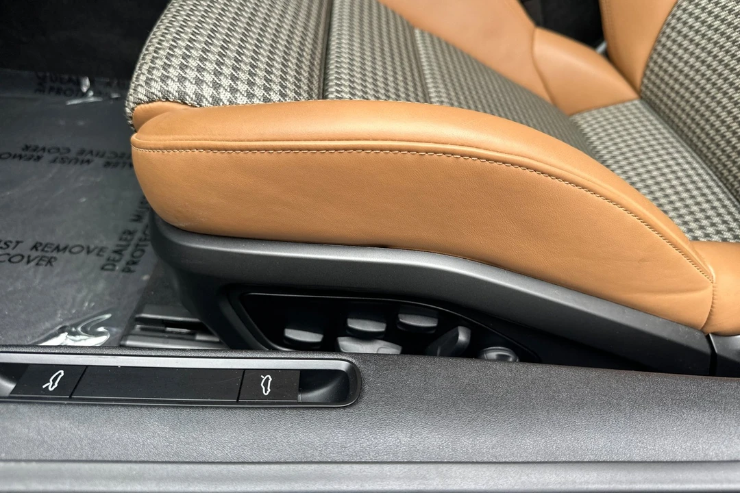 2022 Porsche 992 GT3 - Image 14 of 21