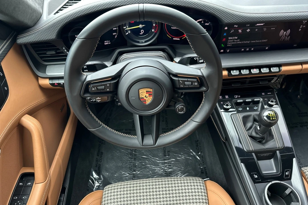 2022 Porsche 992 GT3 - Image 16 of 21