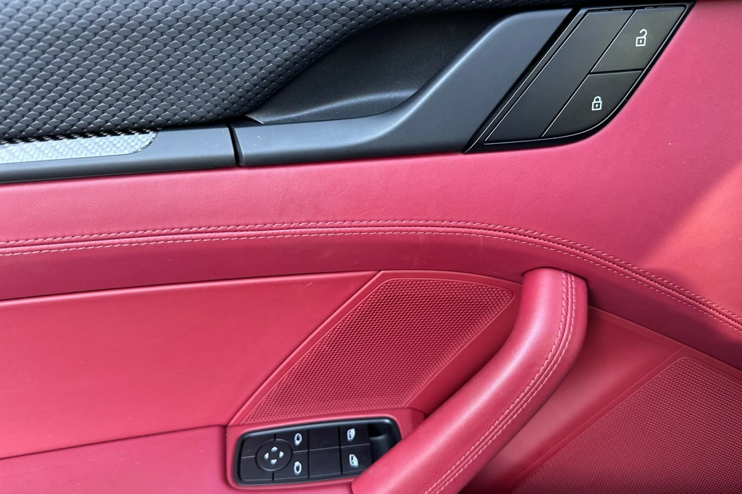 2022 Porsche 992 GT3 - Image 12 of 21