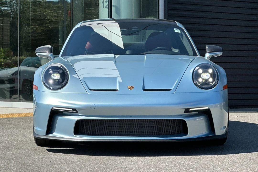 2022 Porsche 992 GT3 - Image 11 of 21