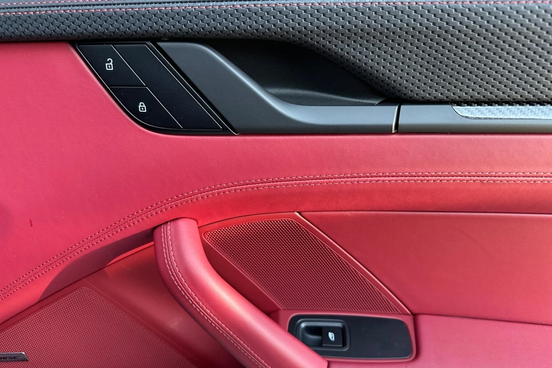 2022 Porsche 992 GT3 - Image 18 of 21