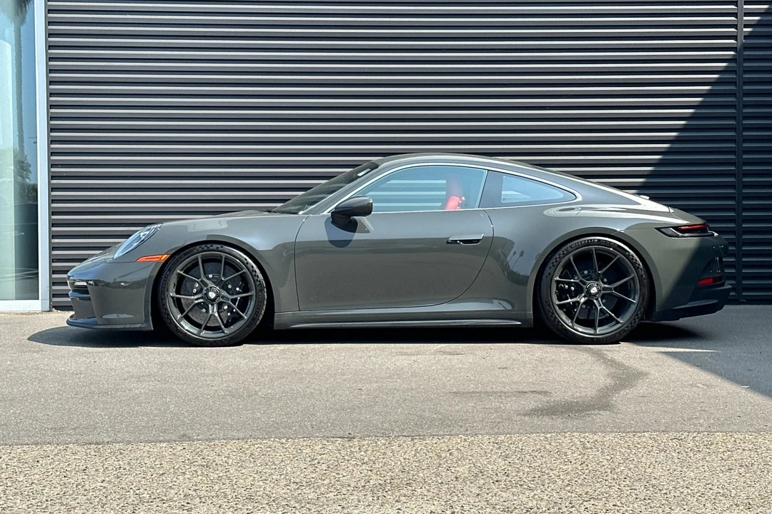 2022 Porsche 992 GT3 - Image 2 of 21