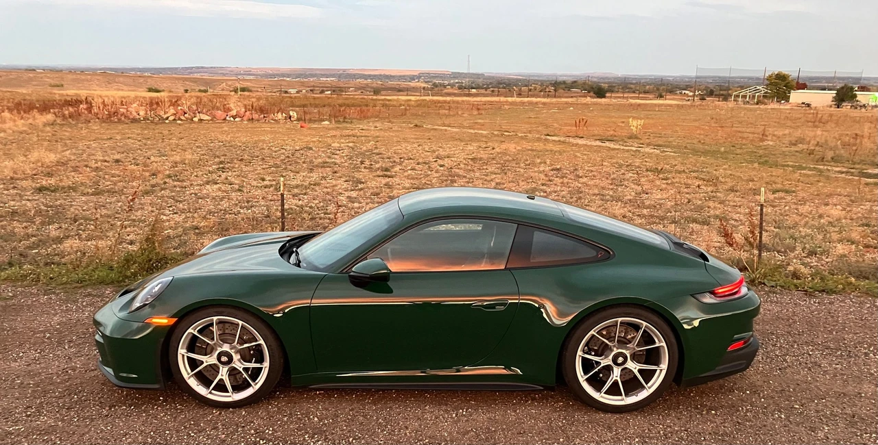 2022 Porsche 992 GT3 - Image 3 of 6