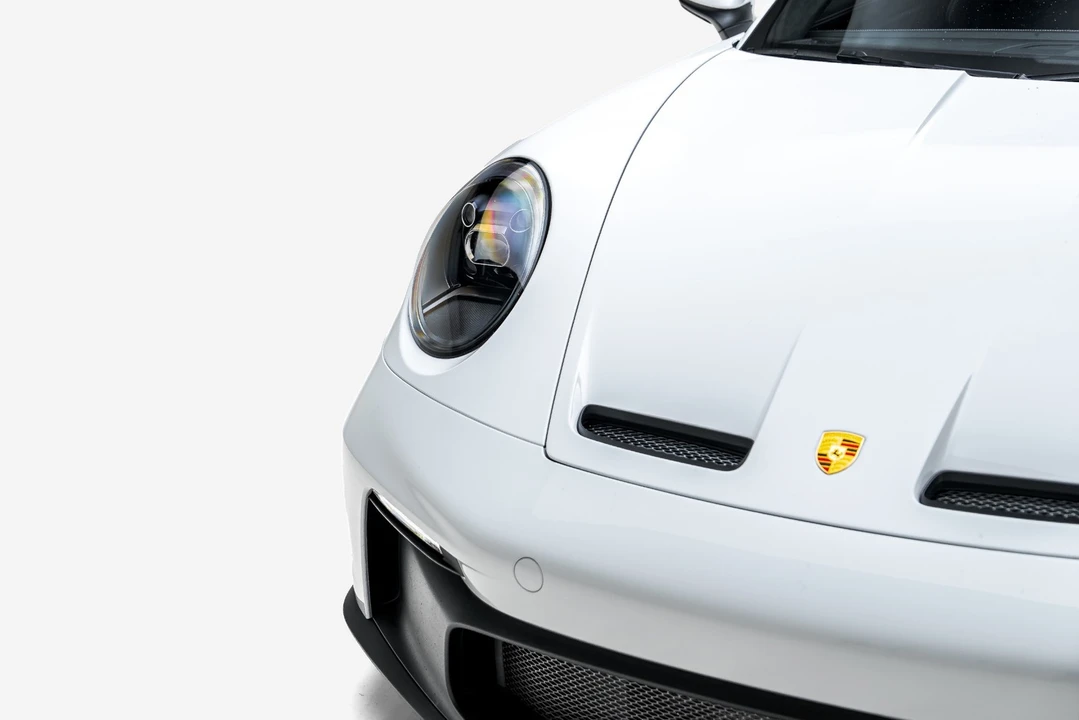 2022 Porsche 992 GT3 - Image 19 of 31