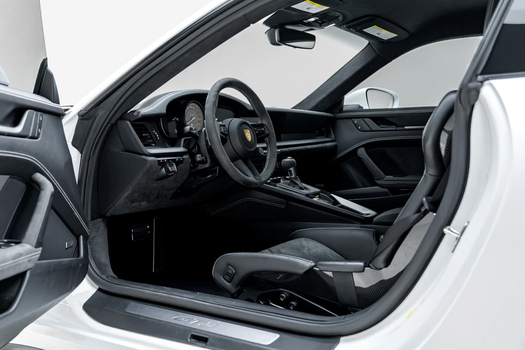 2022 Porsche 992 GT3 - Image 3 of 31