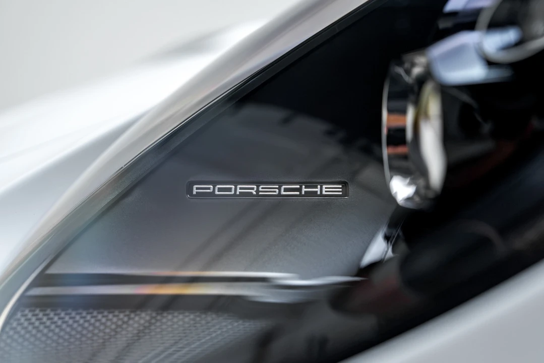 2022 Porsche 992 GT3 - Image 22 of 31