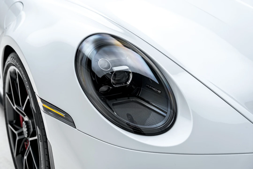 2022 Porsche 992 GT3 - Image 20 of 31