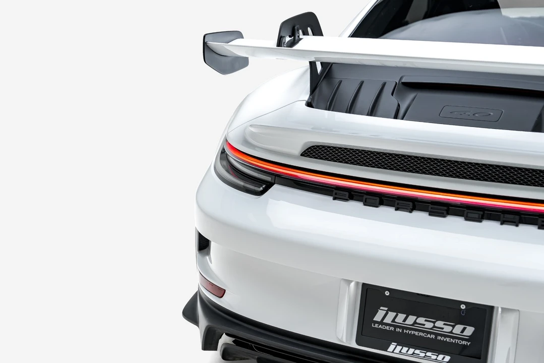 2022 Porsche 992 GT3 - Image 29 of 31