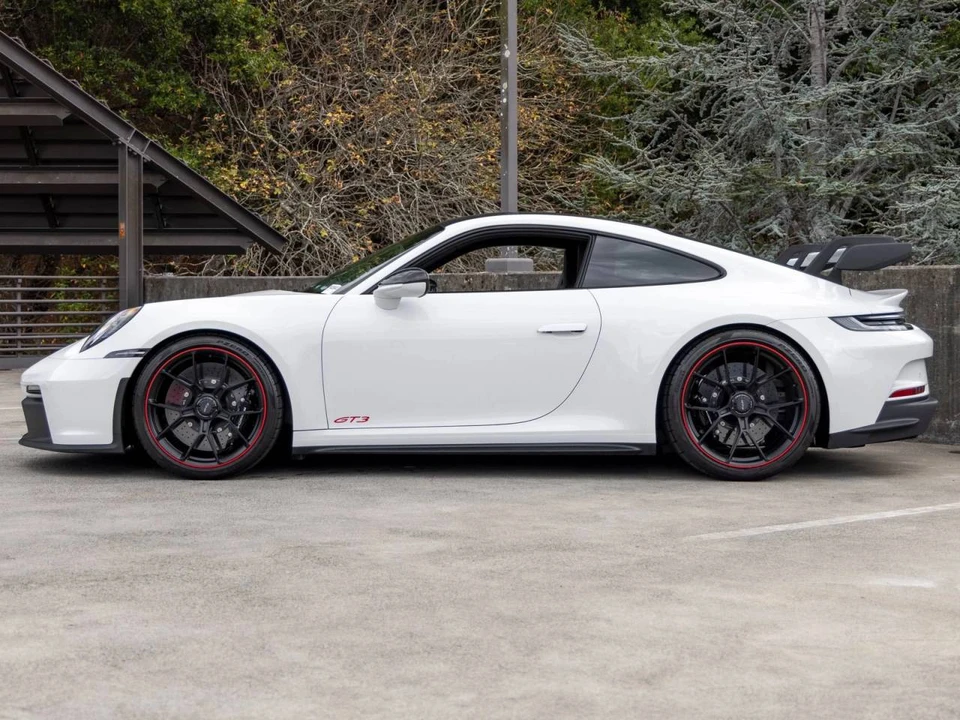 2022 Porsche 992 GT3 - Image 2 of 5