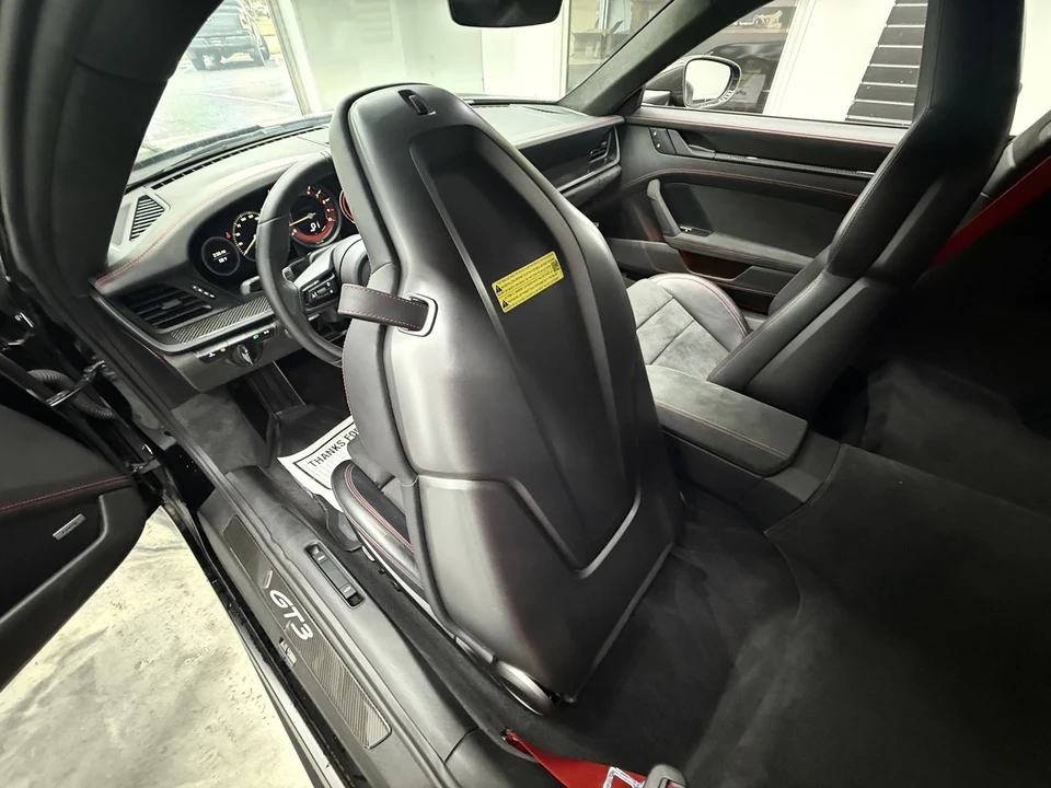 2022 Porsche 992 GT3 - Image 19 of 21