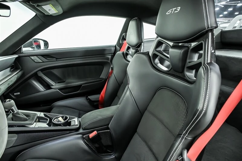 2022 Porsche 992 GT3 - Image 17 of 31