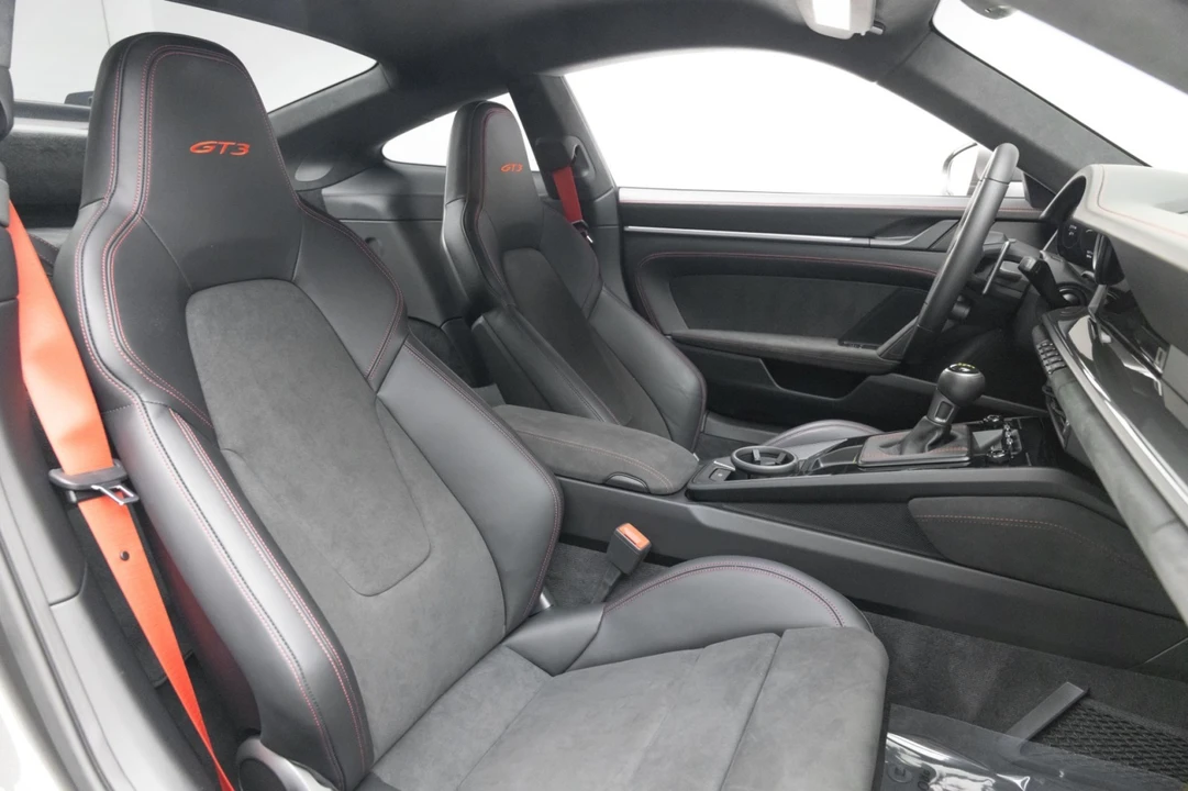 2022 Porsche 992 GT3 - Image 8 of 21