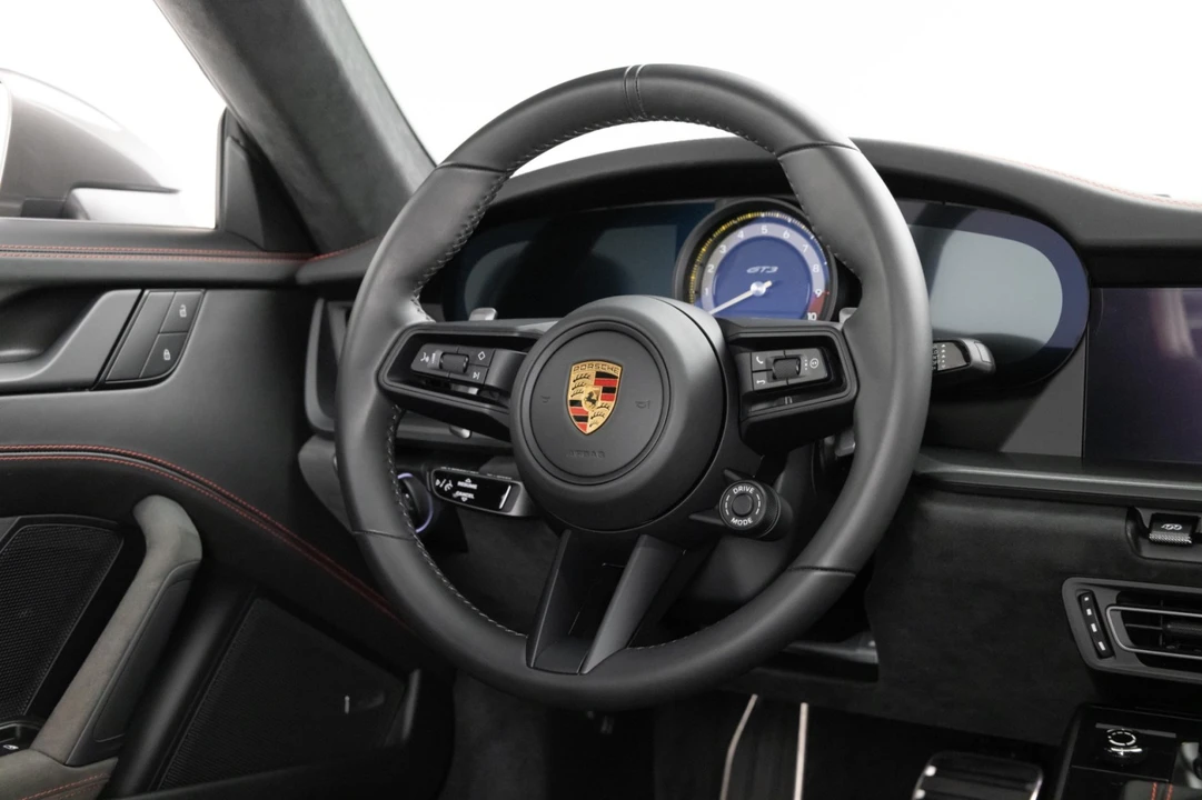 2022 Porsche 992 GT3 - Image 10 of 21