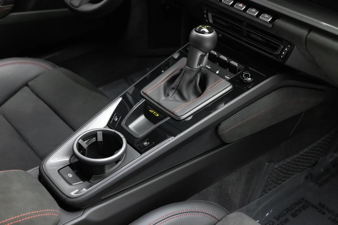 2022 Porsche 992 GT3 - Image 20 of 21
