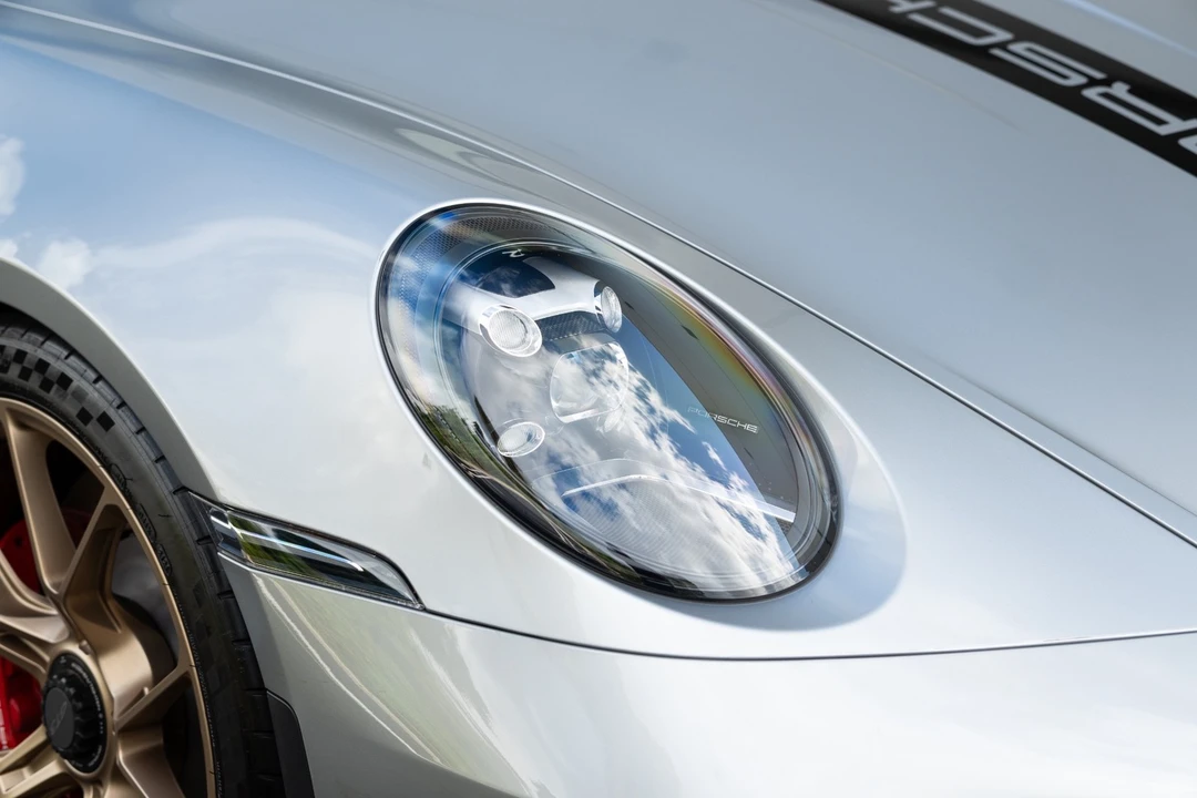 2022 Porsche 992 GT3 - Image 11 of 21