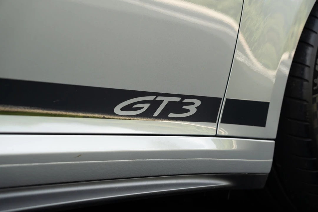 2022 Porsche 992 GT3 - Image 17 of 21