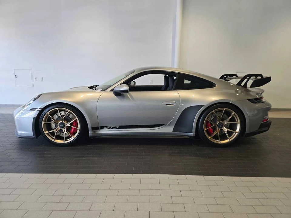2022 Porsche 992 GT3 - Image 2 of 5