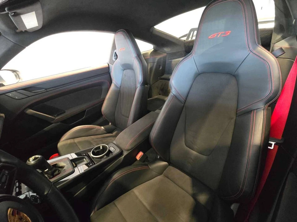 2022 Porsche 992 GT3 - Image 5 of 5
