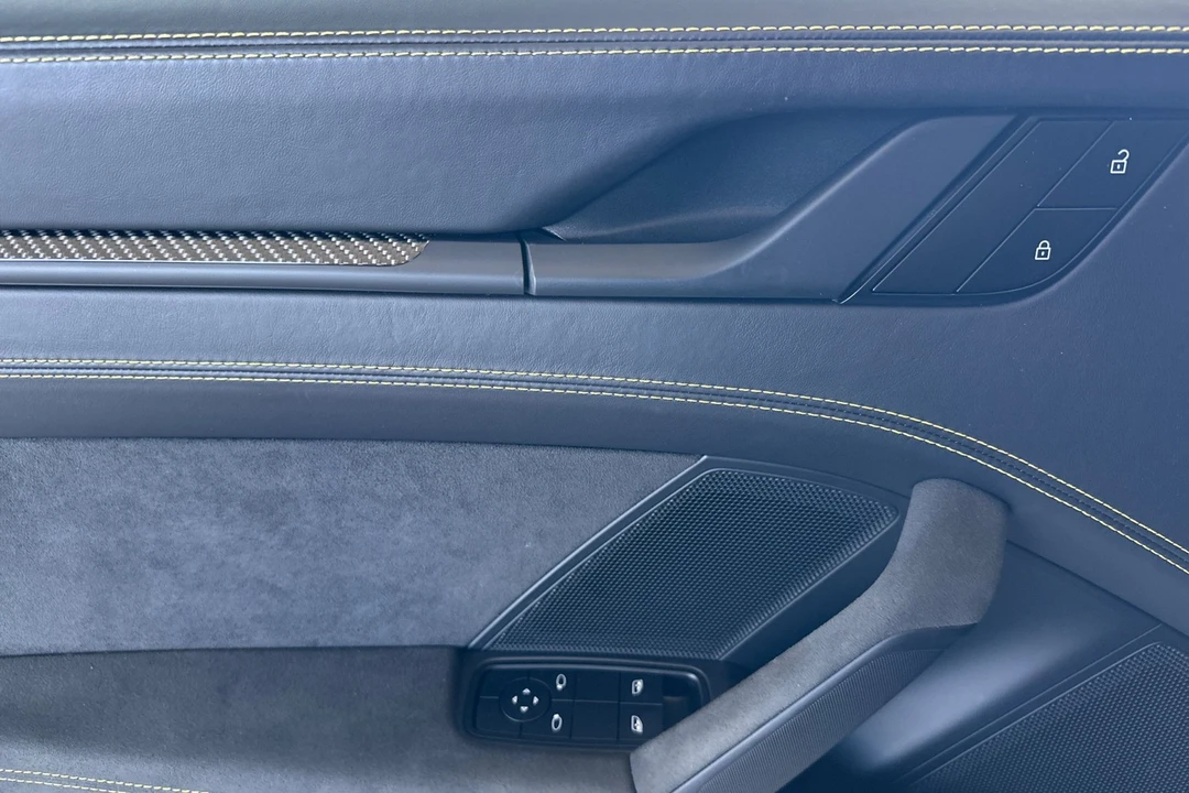 2022 Porsche 992 GT3 - Image 12 of 21