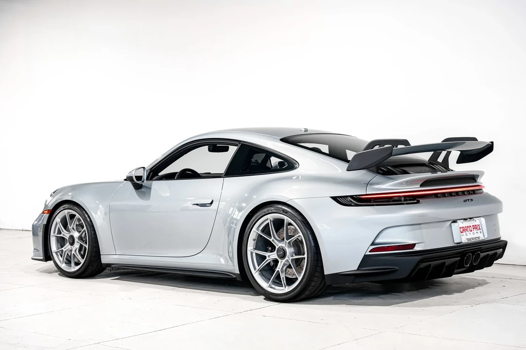 2022 Porsche 992 GT3 - Image 9 of 12