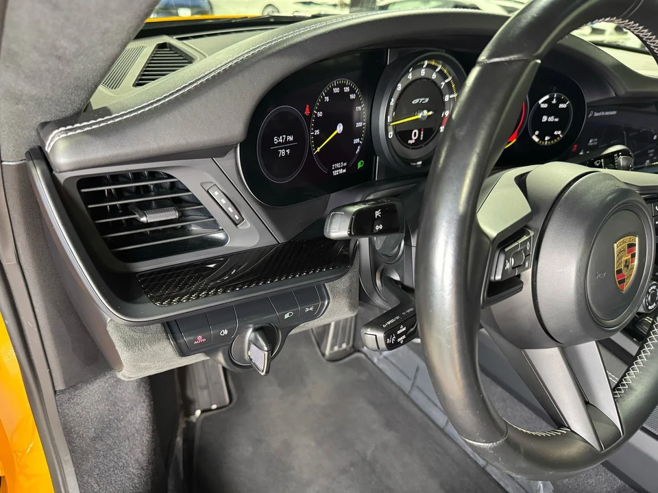 2022 Porsche - Image 27 of 31