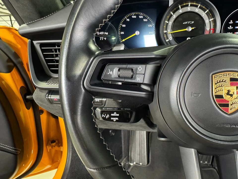 2022 Porsche - Image 15 of 31